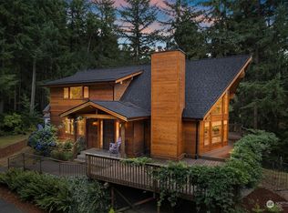 8903 Genesis Ln SE, Pt Orchard, WA 98367