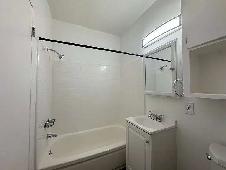 6415 Rosemead Blvd — Photo 20