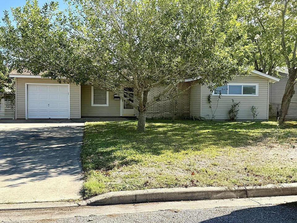 1st image of 216 Burnet St