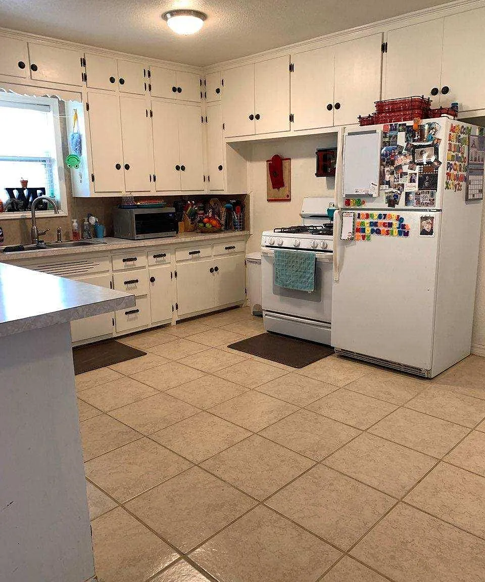 3 bed, 1200 sqft, $1,450 — Photo 4