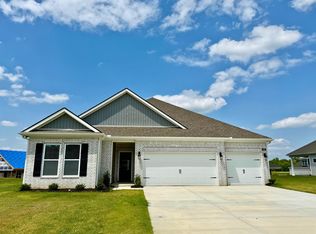 230 Oak Hollow Dr, Oakland, TN 38060