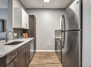 The Quarters Nueces House (Student Housing - Rent by the Bed), Austin, TX 78705