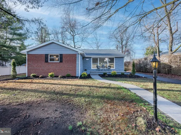 1215 Graham Ave, Cherry Hill, NJ 08002