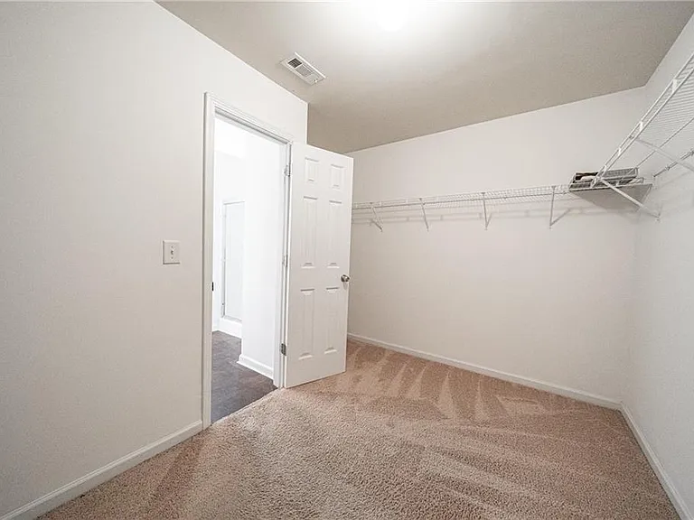715 Moonlight Way — Photo 34