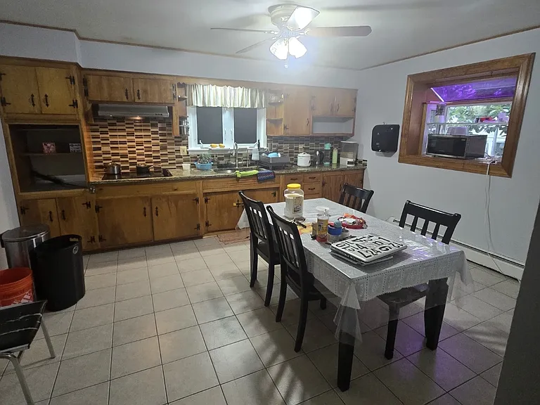 5917 Roosevelt Ave — Photo 16