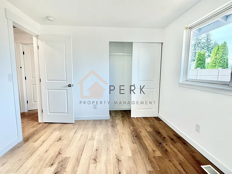3605 NE 10th Ct — Photo 7