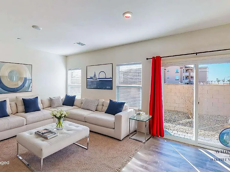 4261 Venus Falls Ave — Photo 3