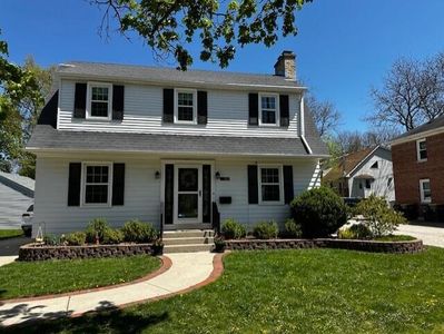 327 South 10th AVENUE, West Bend, WI, 53095