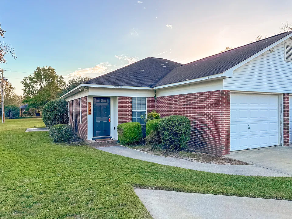 824A Shaw Rd