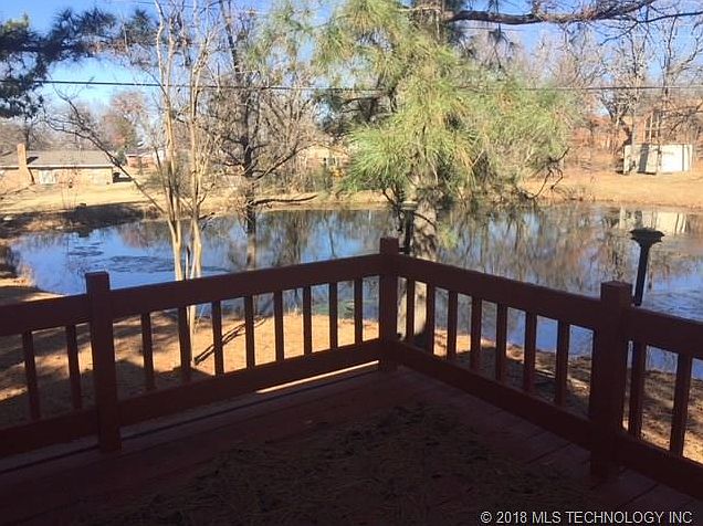 2nd image of 2626 Woodland Dr