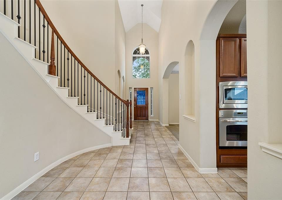 1st image of 7405 Stone Arbor Ln