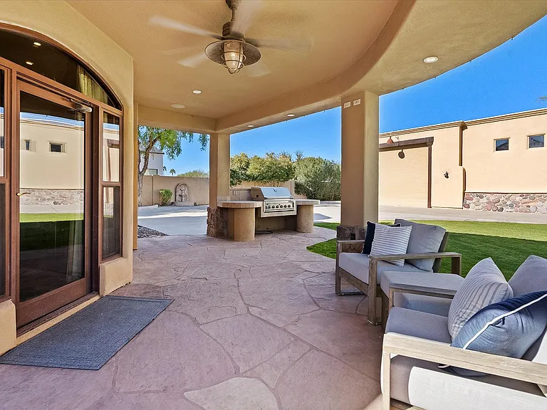 6346 E Mountain View Rd — Photo 35