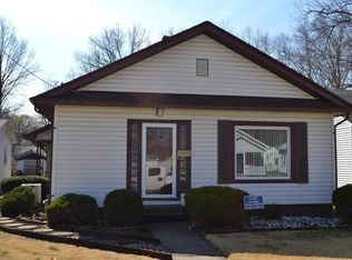 711 E 11th St, Centralia, IL 62801