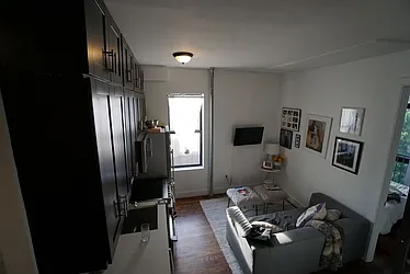 Rented by Best Apartments North Inc