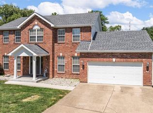 791 Meadow Cliff Dr, Saint Charles, MO 63303