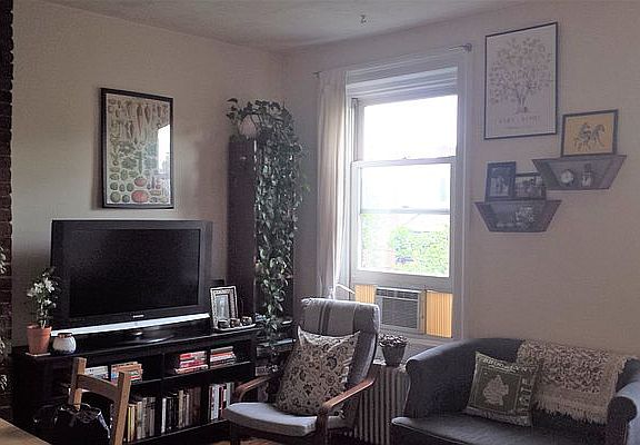 3rd image of 279 Henry St APT 10