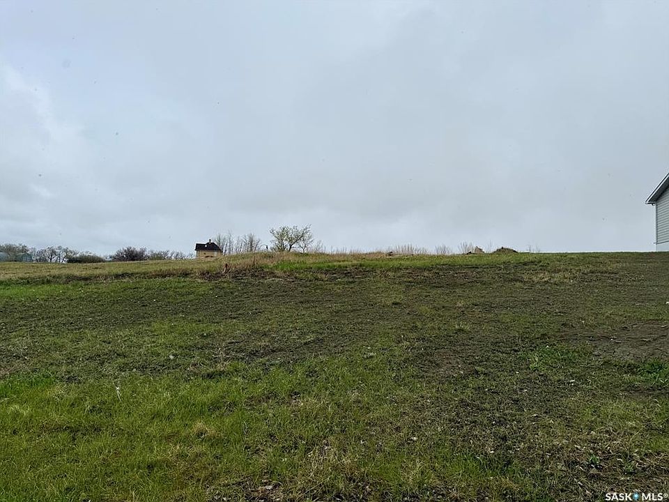2nd image of 105 Deer Valley ROAD