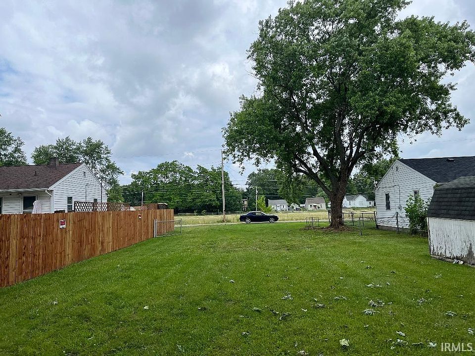 2nd image of 319 W Weber Dr #0