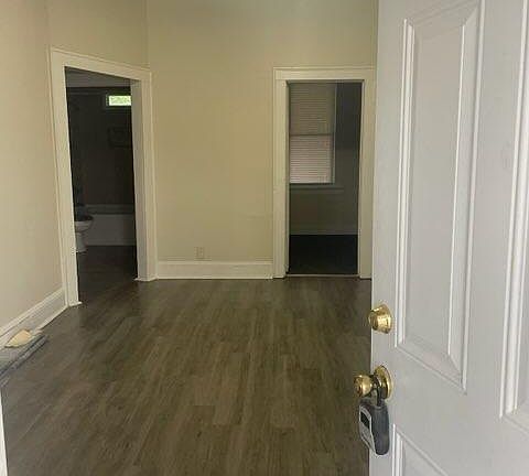 5th image of 401 W Cawson St