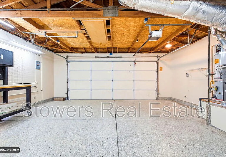 318 Joyce St — Photo 44