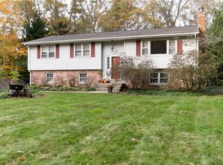 41 Arbor Way, South Kingstown, RI 02879