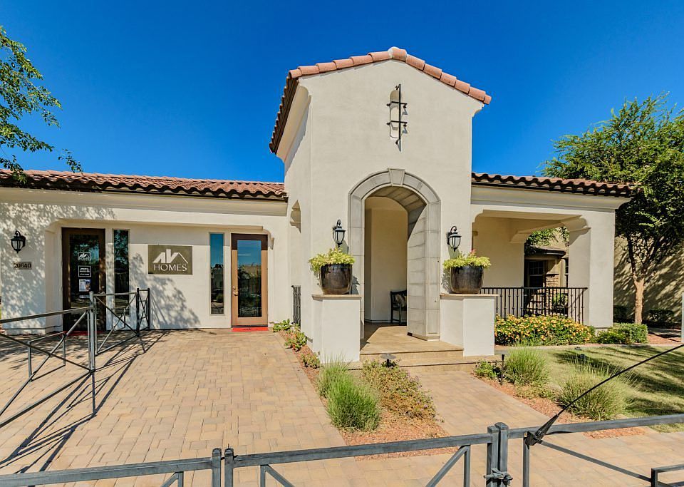 1st image of 20640 W Park Meadows Dr