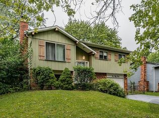 153 Bedford Rd, Bolingbrook, IL 60440