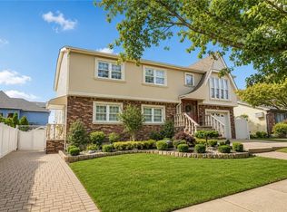 43 Valdemar Ave, Staten Island, NY 10309