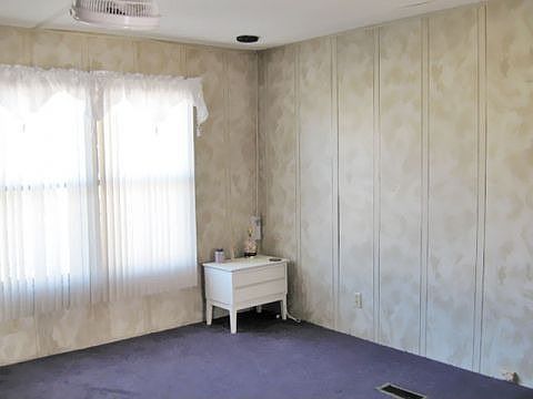 2nd image of 31 Nancy Ln
