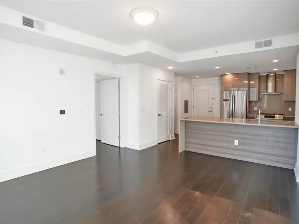 201 Luis M Marin Boulevard image 6 of 12