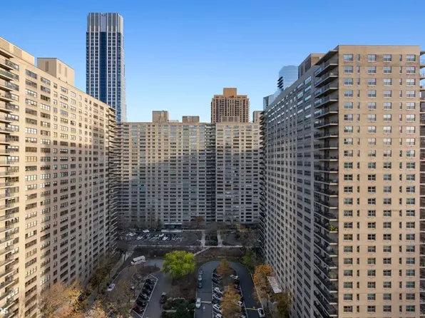 165 West End Avenue image 9 of 14