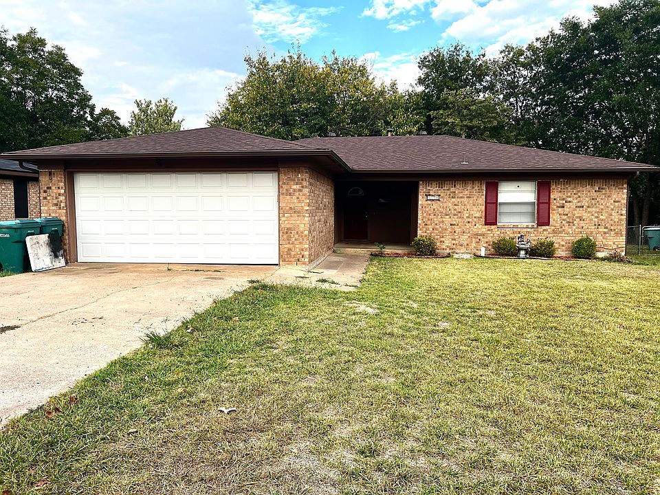 1st image of 729 Hillside Dr