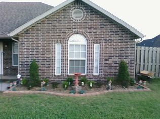 621 Sun Cir, Lowell, AR 72745