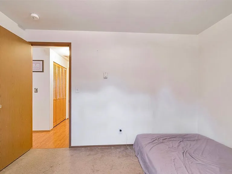 7382 Haynes Ln NE — Photo 11