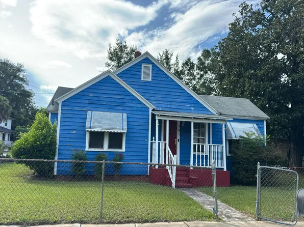 395 Sunset Dr, Jacksonville, FL 32208