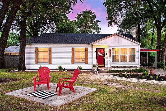 1st image of 4833 Black Oak Ln