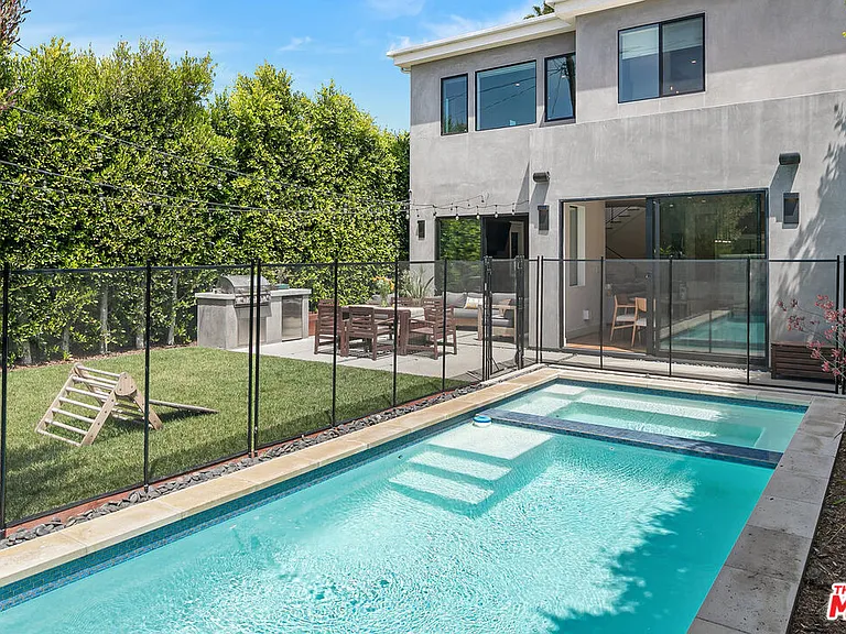1037 Palms Blvd — Photo 44