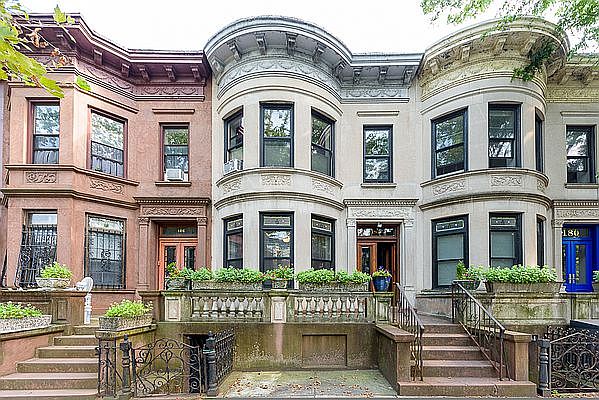 1st image of 182 Sterling St #1