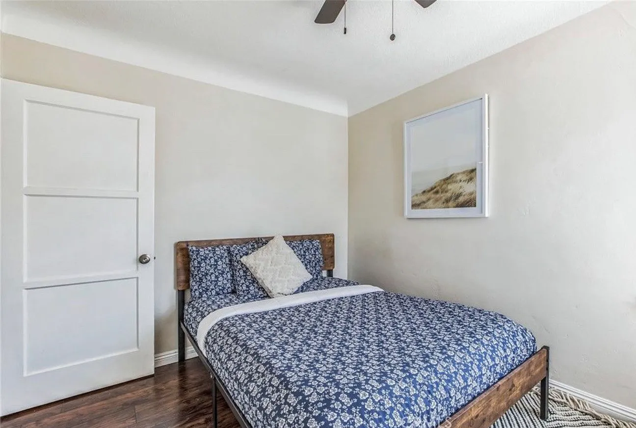 2 bed, 1350 sqft, $4,200 — Photo 1