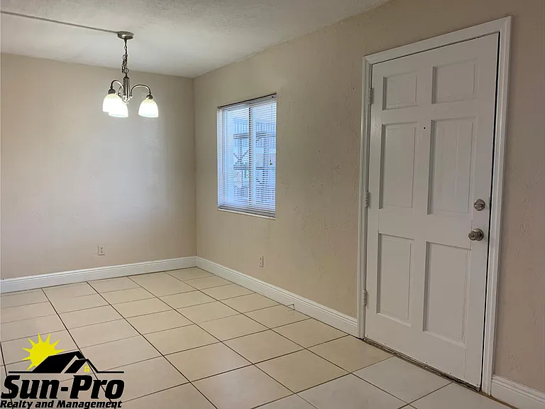 900 S Peninsula Dr #210 — Photo 3