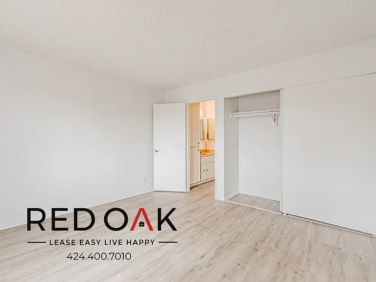 509 N Berendo St #110 — Photo 13