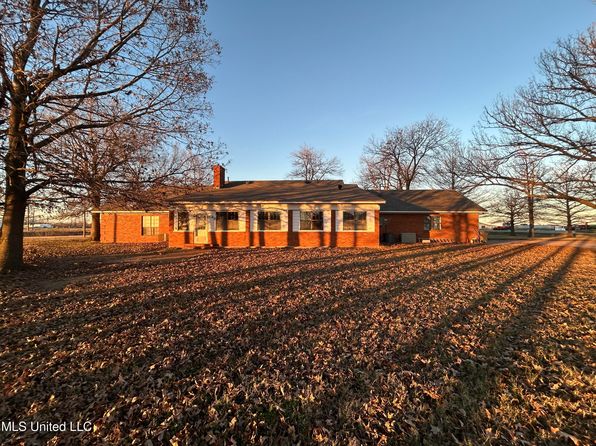 2907 Highway 8, Cleveland, MS 38732