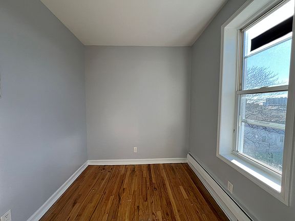 4th image of 810 West St #12E