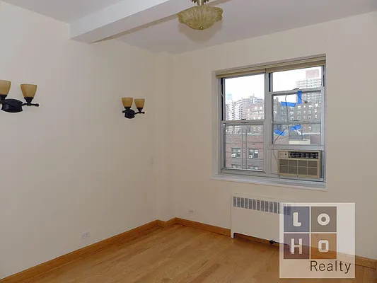 Sold by LoHo Realty | media 5