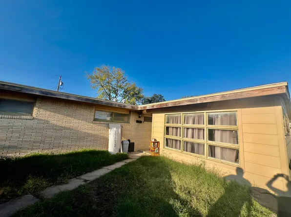 5040 E Pawnee Ave, Wichita, KS 67218