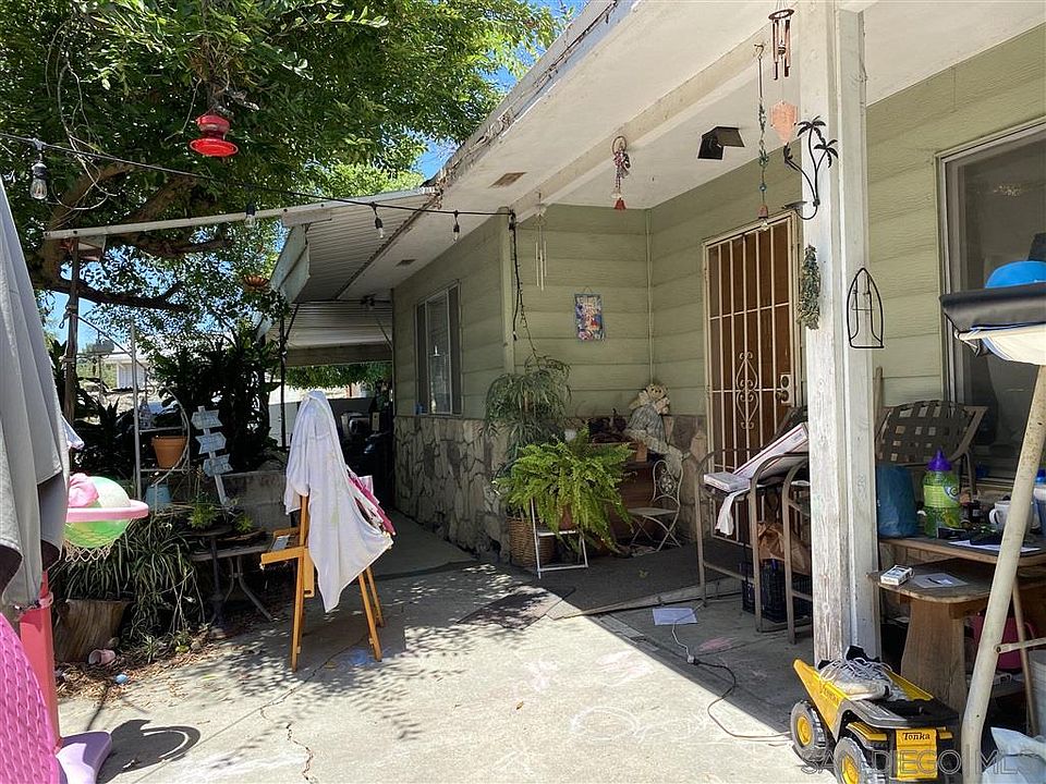 1st image of 211 Poinsettia Ave