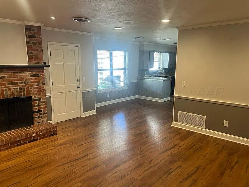 4 bed, 1559 sqft, $1,800 — Photo 3