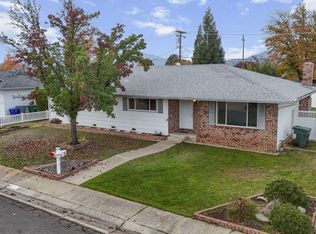 820 Middle St, Redding, CA 96003