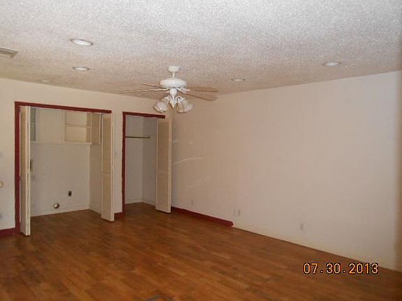 5th image of 3048 Olive Pl