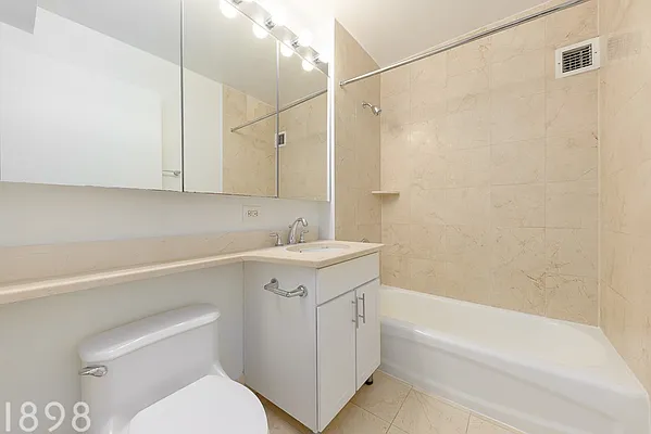 Rented by A&E Real Estate Management | media 5